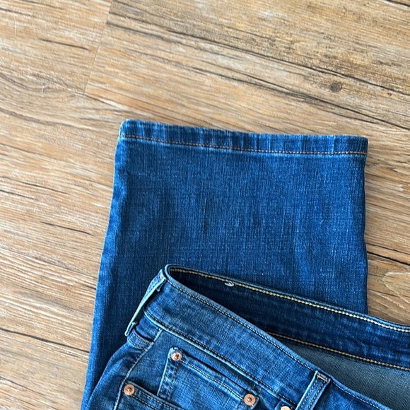 Levi's Blue Boyfriend Jeans with Signature Stitching - Picture 5 of 6